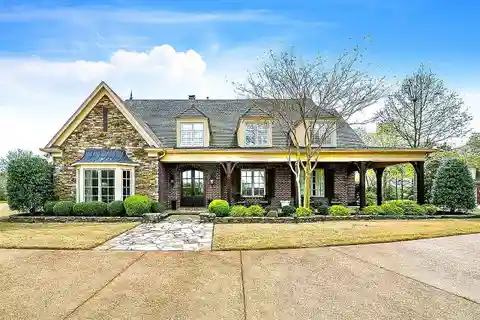 Gorgeous Home in a Gated Community