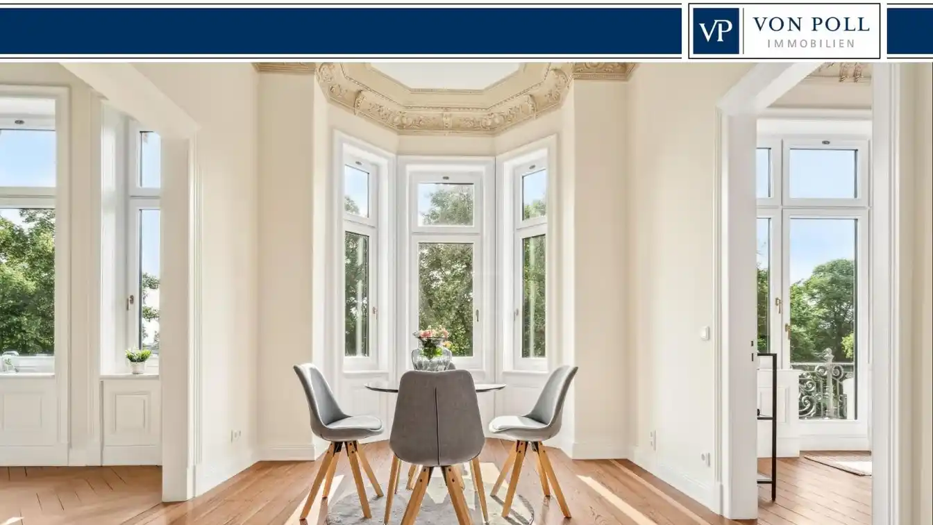 Completely Renovated Home Directly on the Alsterperle