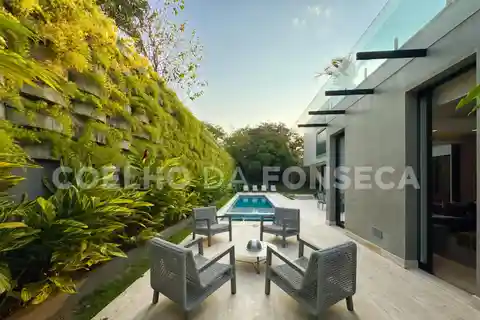 Beautiful Home in a Garden Setting