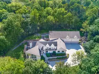 Year-Round Resort Living and Entertaining