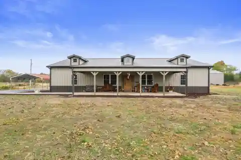 Rural Retreat on 23.87 Acres