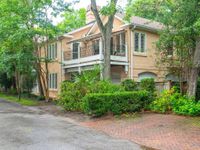 ELEGANT AND SPACIOUS LOWCOUNTRY HOME IN DOWNTOWN BEAUFORT