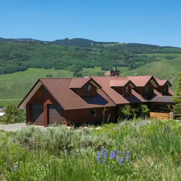 MOUNTAIN CHARM WITH MODERN UPDATES