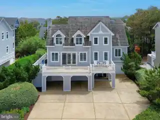 Coastal Luxury in the Preserve
