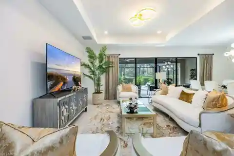 Exquisite Home in Sought-after Ventana Pointe