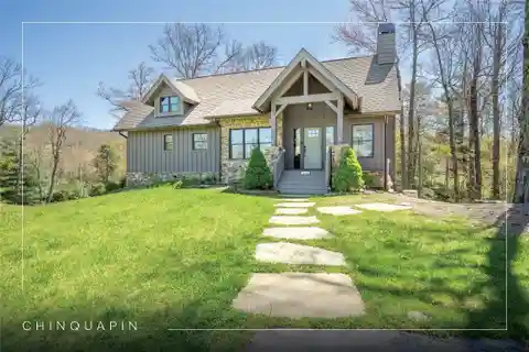 Blend of Comfort and Mountain Living