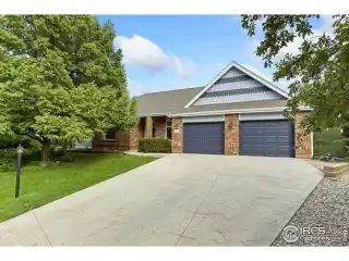 Beautifully Maintained Ranch-Style Home