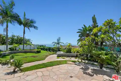 Legacy Property in Pacific View Estates