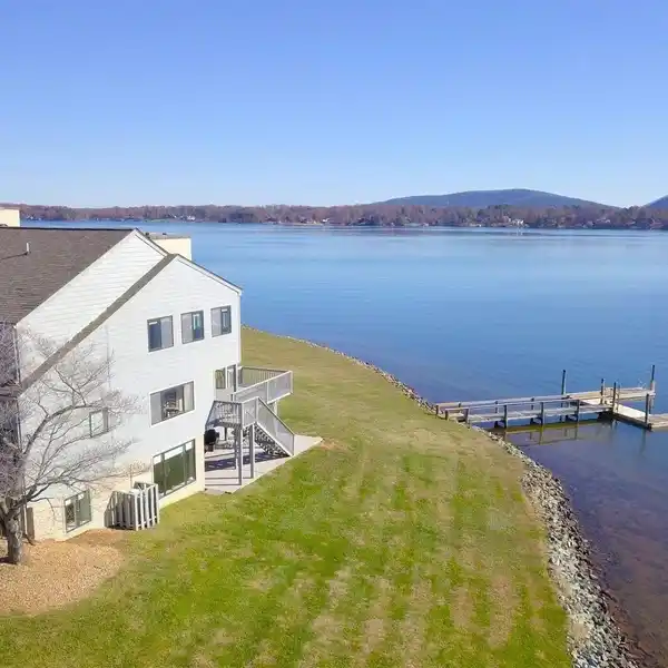 LUXURY END UNIT WATERFRONT TOWN HOME