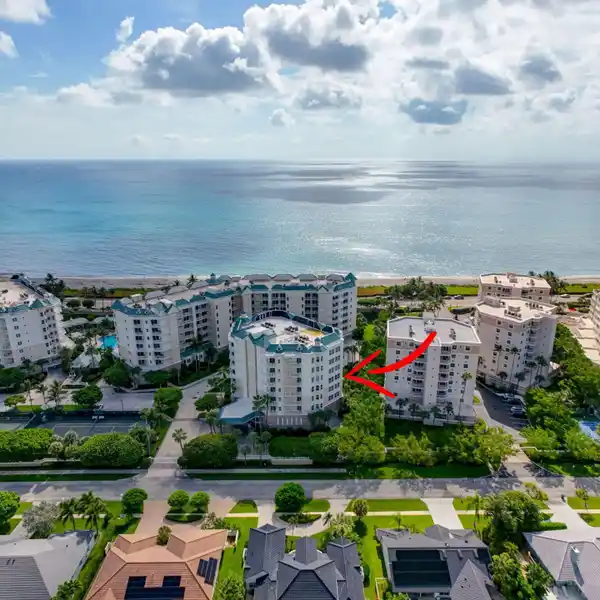 SPACIOUS OCEANFRONT HOME STEPS FROM THE BEACH