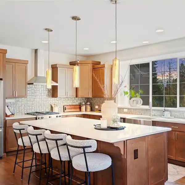 CHARMING TOWNHOME IN DESIRABLE SUMMERLAND