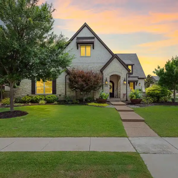 GORGEOUS OPEN-CONCEPT HOME