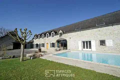 Peaceful Stone Retreat with Mountain Views