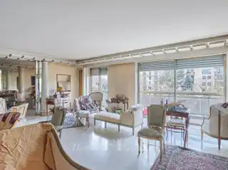 Prestigious Address with Balcony and Parking