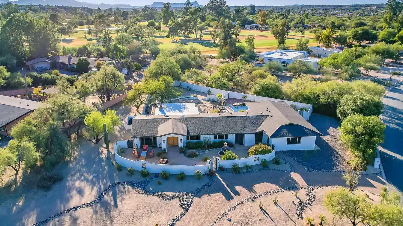 Gorgeous Southwest Contemporary with Private Guest Casita