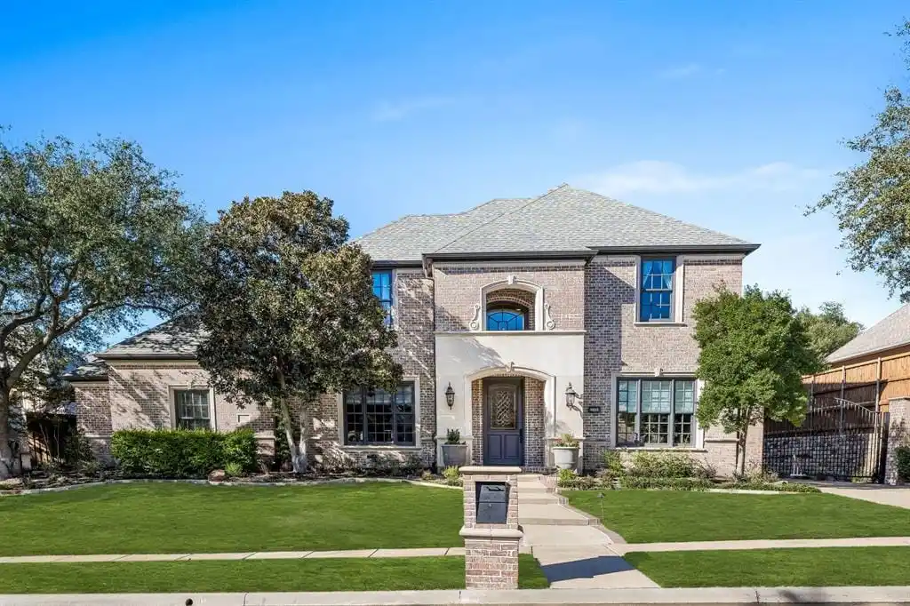 Magnificent Home in Shoal Creek