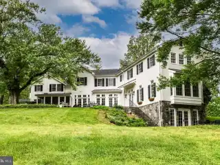 5.45-acre Paradise