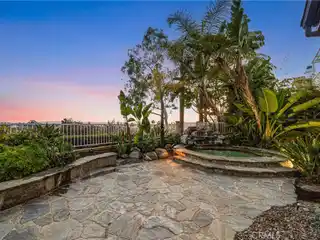 Artfully Composed Estate Offering Ultimate Relaxed Sophistication