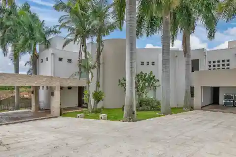 The Selenite Home in Belén