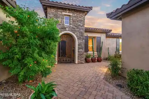 Stunning Golf Course Living in the Preserve