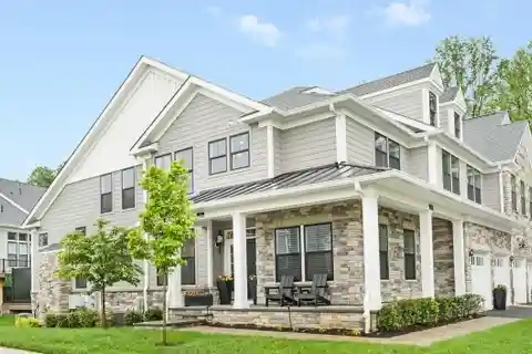 Chic End Unit in the Villas at Warren
