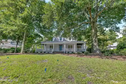 Newly Renovated Home in a Sought-after Landfall Neighborhood