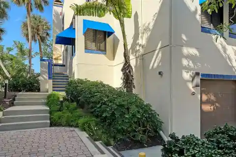 Fairway Bay's Finest Remodeled Corner Unit