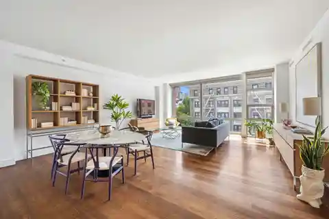 Light-Filled Oasis in the Chelsea Enclave