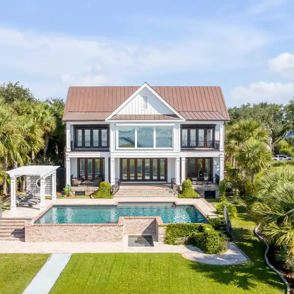 BEAUTIFUL HOME NESTLED ON THE CHARLESTON HARBOR