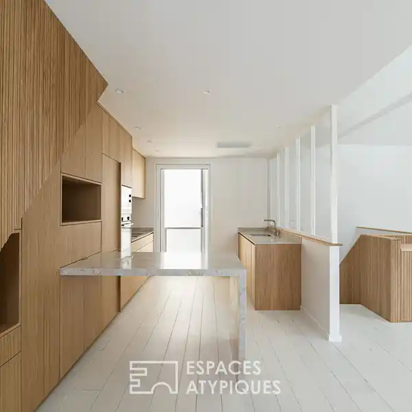 EXCEPTIONAL THREE-LEVEL TOWNHOUSE