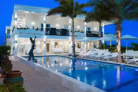 Impulse on Grace Bay Beach