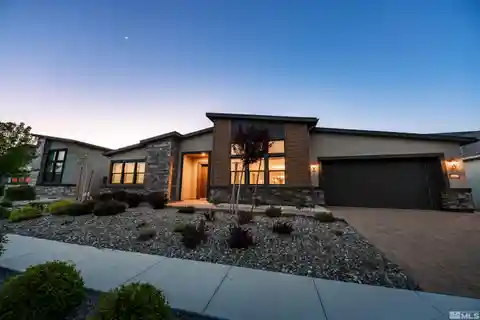 Exceptionally Elegant and Comfortable Home in Reno