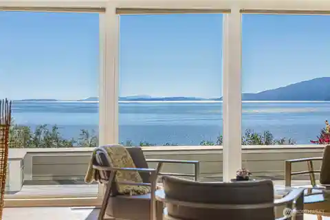 Tranquil and Rare Beachfront Property