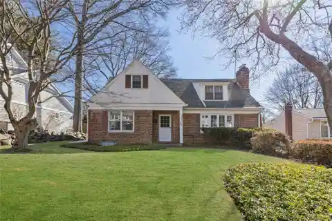 Charming Cape Colonial