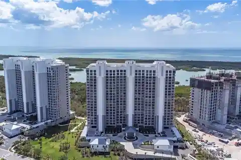 Brand-new Luxury Condominium
