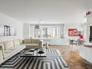 Beautifully Renovated Corner Condo