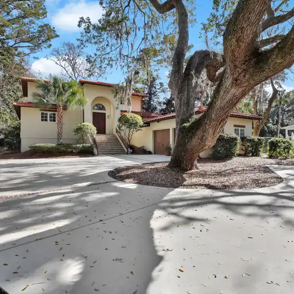 LUXURY LEAMINGTON OASIS WITH PRIVATE POOL ON HILTON HEAD ISLAND