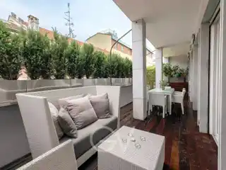 Modern Residence with Charming Terrace in the Heart of Milan