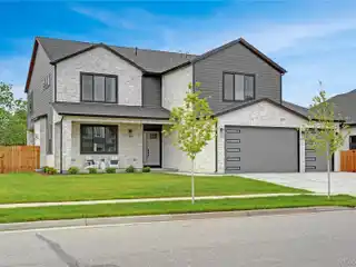 Modern Mountain Retreat with Stunning Outdoor Living