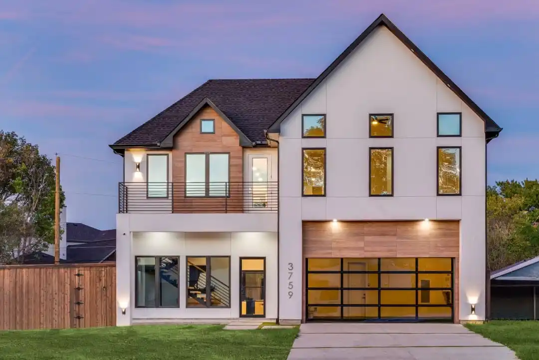 Exquisite New Construction Property