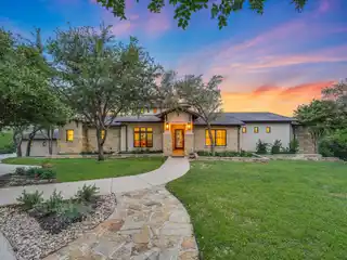 Spacious Updated Home on a Quiet Cul-de-sac