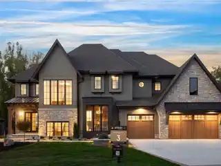 The Woodstone - Newly Constructed Masterpiece