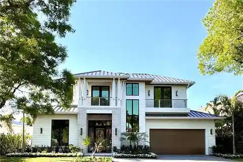 Sophisticated New Construction in Old Naples