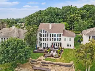 Magnificent Home on Lake Winnebago
