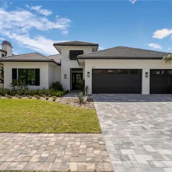 EXQUISITE NEW COASTAL MODERN HOME