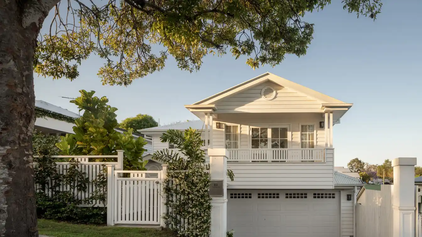 Beautiful Brand New Residence on a Premier Street