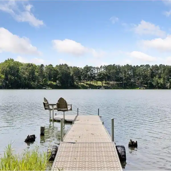 LAKESIDE LIVING IN STILLWATER