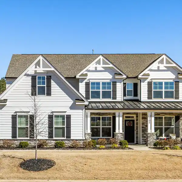 GORGEOUS FIVE BEDROOM HOME