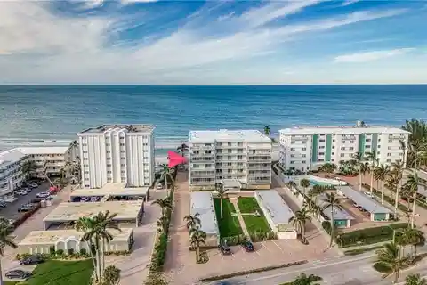 Gulf-front Condo in the Heart of the Moorings of Naples