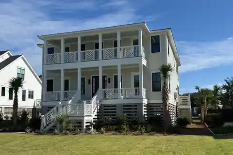 Exquisite Brand New Home in Heirloom Landing